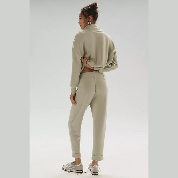 NEW Varley - Size Medium, Women's The Rolled Cuff Pants - Light Green - Picture 3 of 4